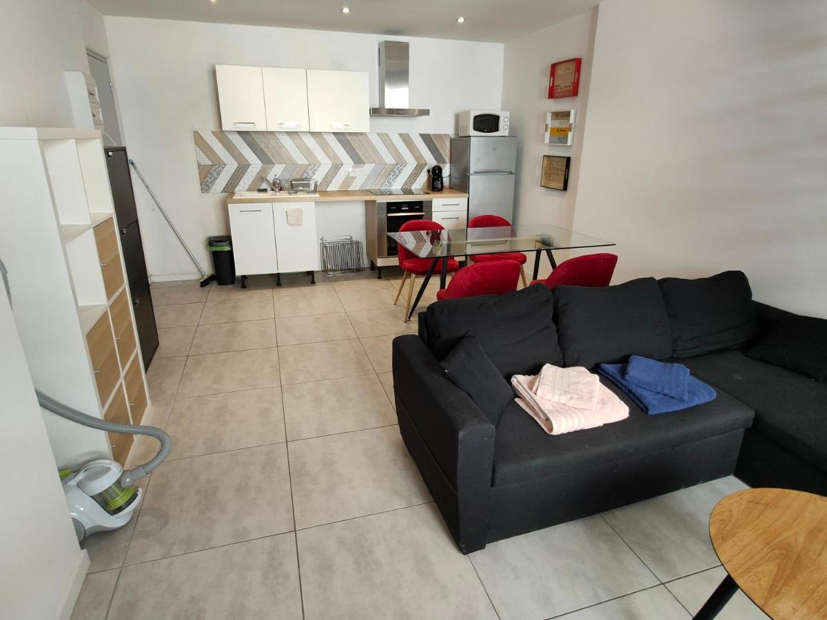 Joli Apparemment Type Loft Apartment *