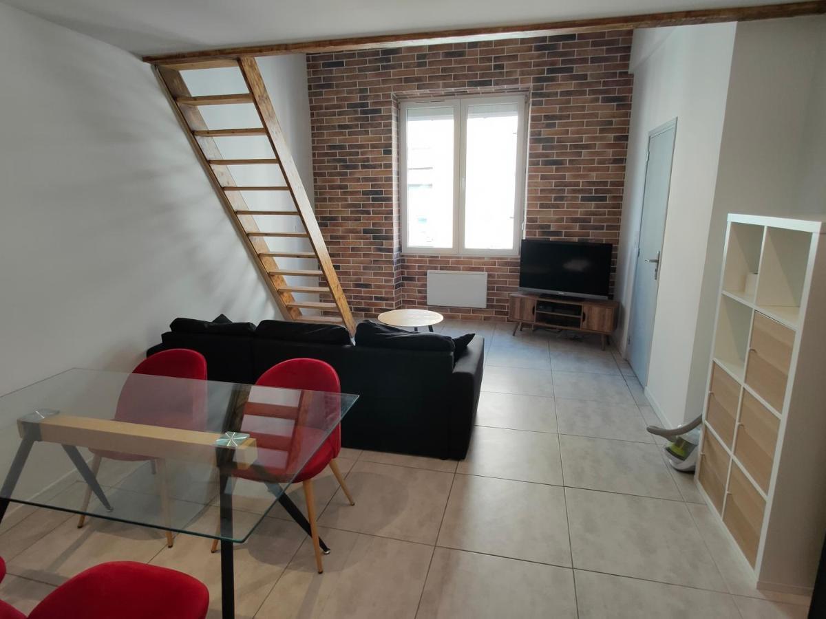 Joli Apparemment Type Loft Appartement *